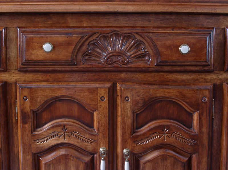 Cabinet Staining Service in Indianapolis, IN